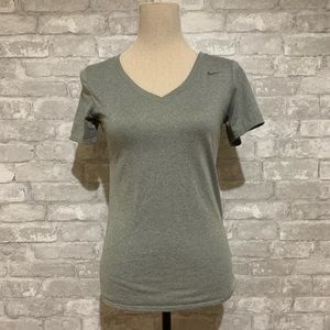 Nike Athletic Cut V Neck Short Sleeve Dri Fit Tee Sport Active Gray Workout Top